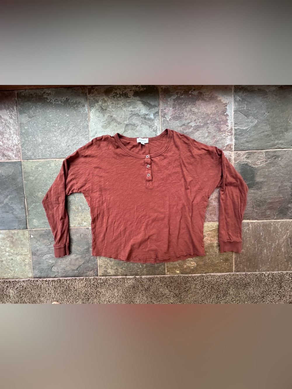 Evereve Rust Long Sleeve Henley Tee - M